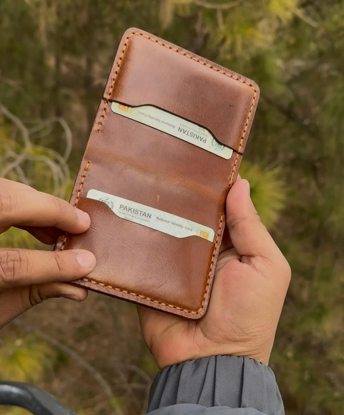 Pure Leather (Vertical Card Holder)